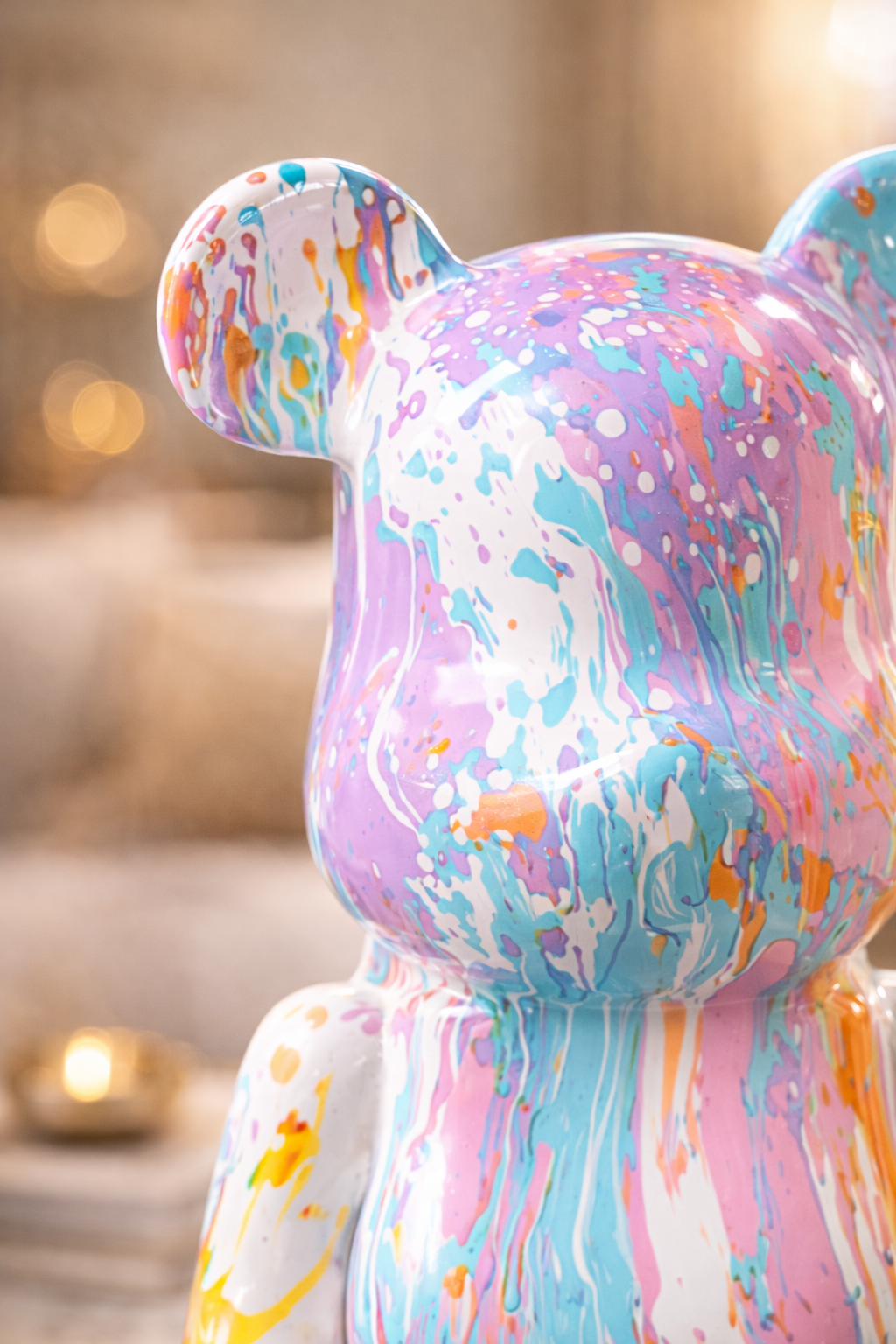 Bunte Bärenfigur 28 cm – Resin Deko-Figur